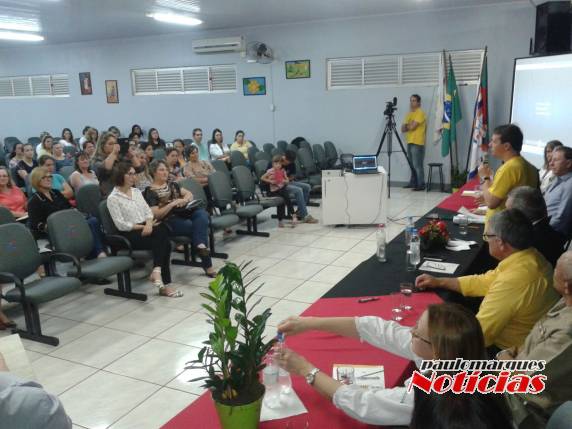 Audiência pública ocorreu nesta segunda (30/11), no auditório da Escola Germano Dockhorn