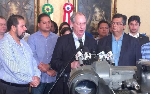 Ex-ministro do governo Lula não quis comentar sua possível pré-

candidatura à Presidência em 2018