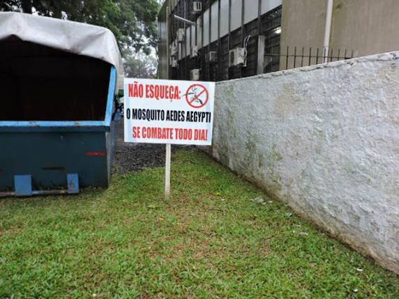 Ação serve para alertar e orientar a população no 

combate aos focos do mosquito