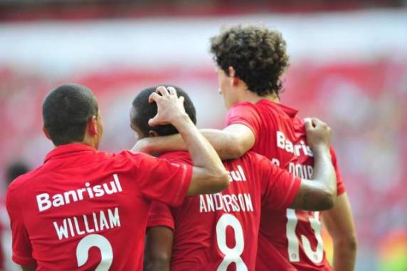 Anderson, Aylon, Alisson Farias e Andrigo marcaram os gols