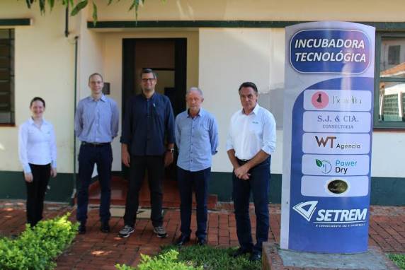 Gustavo 

Schneck Moreira ocupa a Gerência de Inovação, Mercado e Serviços Financeiros do Sebrae-RS e esteve em Três de Maio conhecendo a estrutura Instituição