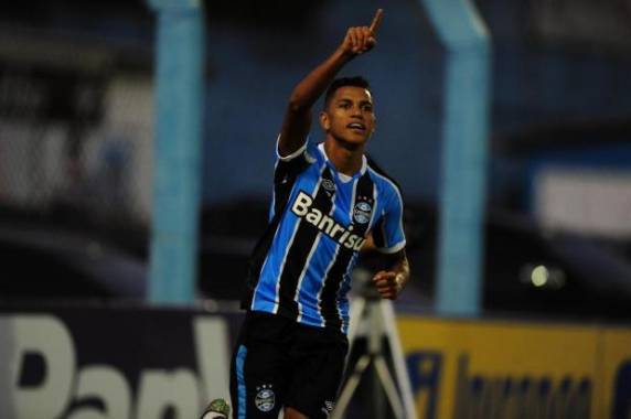 Tricolor venceu por 3 a 1 no Estádio do Vale