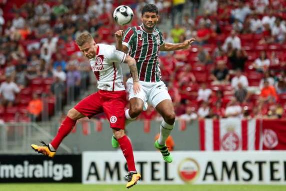 Equipes se enfrentaram pela semifinal da competição