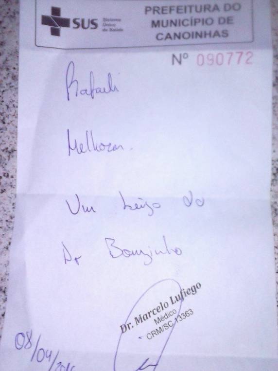 Veri e Rafaeli agradecem ao médico pela paciência e dedicação