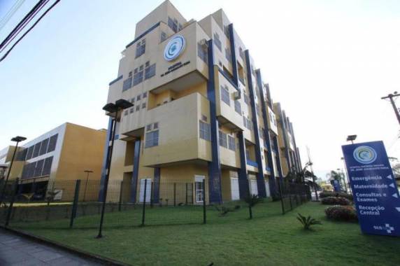 Menina está na UTI do Hospital Infantil de Joinville