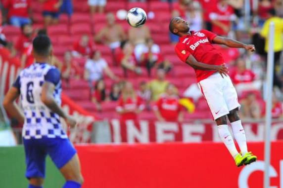 Sasha desperdiçou um pênalti no fim do segundo tempo