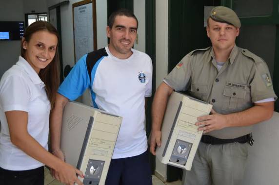 Equipamentos serão utilizados pelos alunos para pesquisas integrantes do Projeto e também para 

realização de trabalhos escolares
