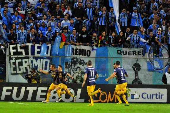 Tricolor terminou a partida ouvindo vaias de seu torcedor