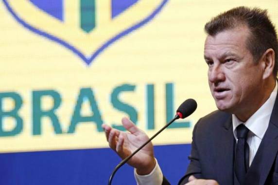 Técnico mesclou experiência e juventude na chamada