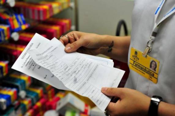 Atestados são oferecidos por valores que variam de R$ 25 a R$ 30