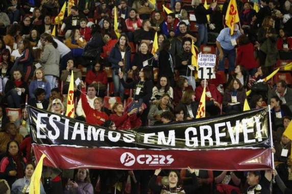 Além disso, o Piratini descarta reajuste salarial para a categoria