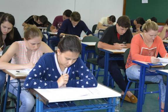 Há vagas para 

os cursos de Administração, Design de Moda, Engenharia de Produção, Enfermagem, Laticínios, Pedagogia, Psicologia e Sistemas de Informação