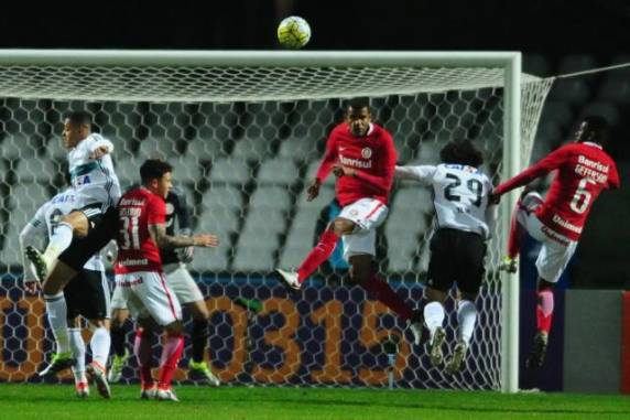 Resultado mantém o 

Colorado na segunda colocação do Campeonato Brasileiro