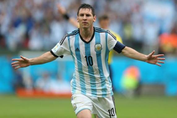 O pai do jogador também levou a mesma pena; ambos são acusados pela Espanha de fraudar 4,1 milhões de euros 