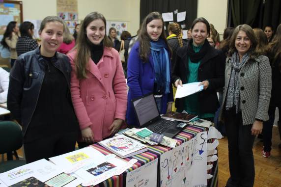 Resultados dos estágios II e IV foram compartilhados com docentes e 

colegas na quinta-feira