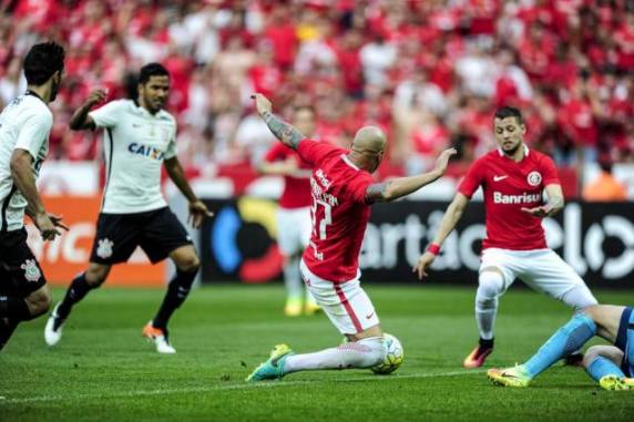 Elias fez o único gol da partida no Beira-Rio