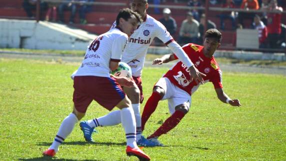 Empate sem gols no estádio Vidal Ramos, neste domino, garante o Leão Baio na próxima fase para encarar o Ituano - time catarinense venceu primeiro 

jogo por 2 a 1