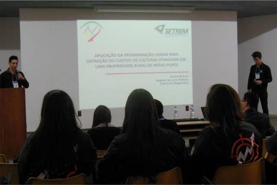 Dos cinco trabalhos aprovados para o evento, a Instituição teve três deles apresentados na modalidade oral