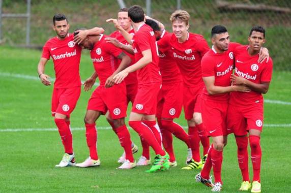 Raphinha, Diego e Kaike marcaram os gols da partida no CT Hélio Dourado, em 

Eldorado do Sul