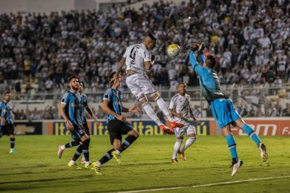 Fábio Ferreira e Roger marcaram os gols da equipe paulista