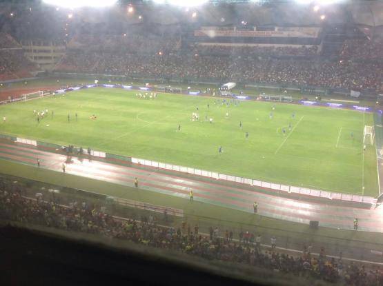 Gabriel Jesus e Willian fizeram os gols em Mérida