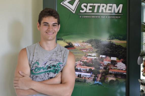 Norton Prediger Buchholz é de Santa Rosa e realizou sua matrícula nesta terça-feira no Campus da Instituição