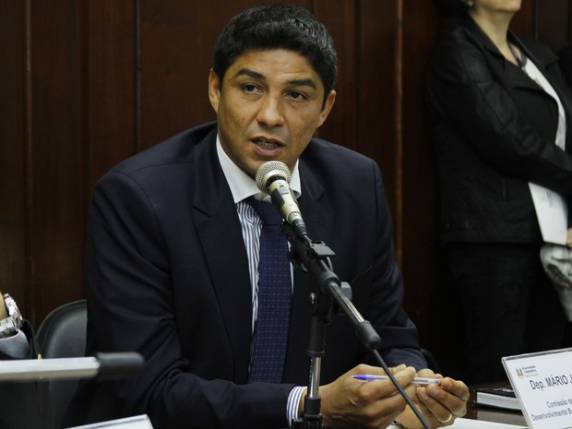 Ao todo foram 51 votos a favor da cassação e nenhum contrário