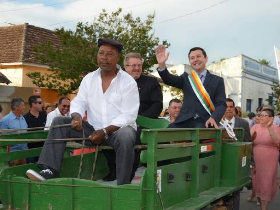 Wellington Bacelo se deslocou da Câmara até a prefeitura ao lado do vice