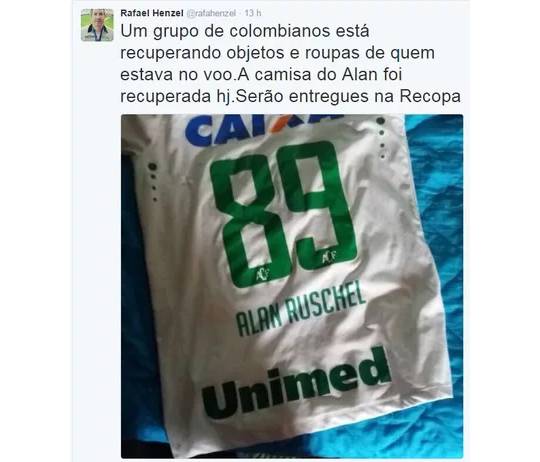 Lateral foi 

titular na partida entre Chapecoense e Palmeiras, que deu o título brasileiro para o Verdão paulista; Rafael Henzel publicou foto da camisa do lateral-esquerdo