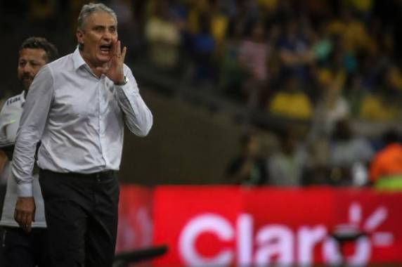 Danilo Fernandes, Geromel, Luan e Walace foram chamados