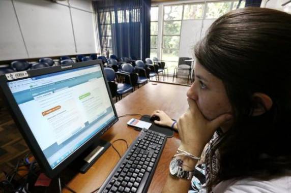 Decisão foi tomada após estudantes terem relatado dificuldades para acessar o sistema