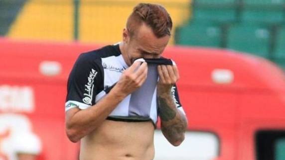 Amor, 

lágrimas e dois pênaltis: Figueirense bate o Inter e vence a primeira em 2017