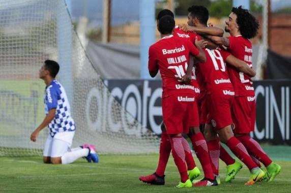 Brenner e Roberson marcaram para o Colorado no 2 a 1 no Estádio do Vale