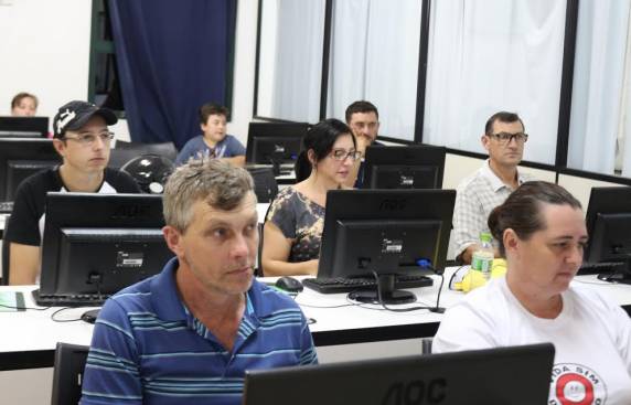 A formação tem 20 horas de duração, é gratuita e terá aulas aos sábados de manhã, de 29 de abril a 17 de junho