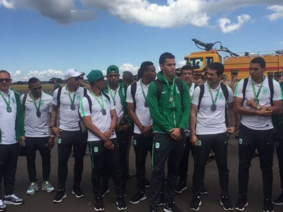 Equipe catarinense vai jogar contra Atlético Nacional. Time colombiano mostrou solidariedade após acidente aéreo que matou 71 

pessoas