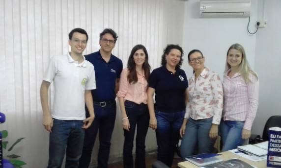 Oportunidades nas áreas de ensino, pesquisa, extensão e pós-graduação foram apresentadas à sócia proprietária e a 

gestores da empresa