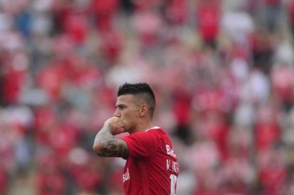 Victor Cuesta e Nico López fizeram os gols do time, que agora enfrenta o Caxias