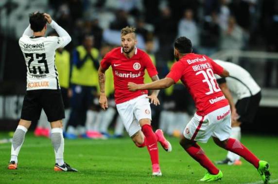 Equipes ficaram em 1 a 1 no tempo normal