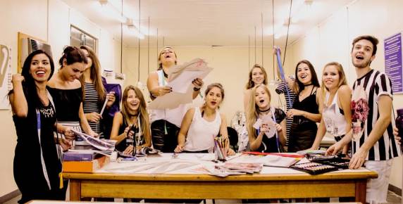 Iniciativa surgiu no curso Superior de Design de Moda da instituição, em componente curricular ministrado pela docente Gabriela Ristoff