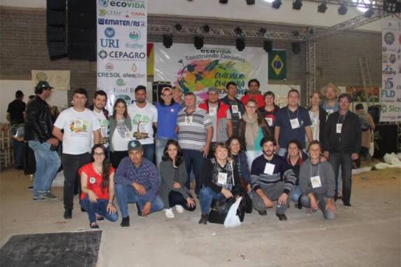 Acadêmico de Agronomia, Hitalo Ferrazza Antunes participou de um dos maiores eventos de agroecologia e 

agricultura orgânica do Brasil