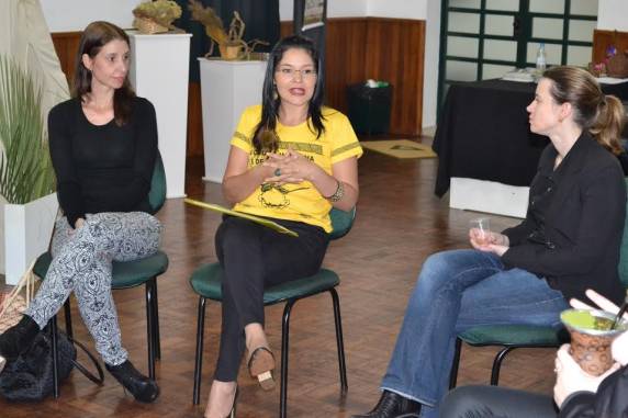 Priscila Goré Emílio participou da primeira edição da roda de conversa do curso de Psicologia da instituição