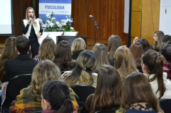 3º 

Encontro Interdisciplinar da Enfermagem e Psicologia SETREM foi realizado no Auditório do Campus da instituição