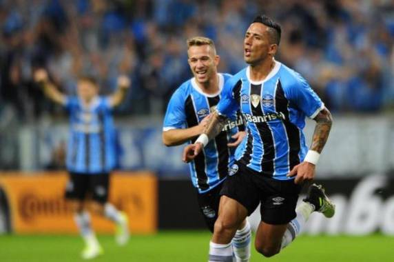 Tricolor pode até por 3 a 0, em 

Curitiba, que avança à semifinal