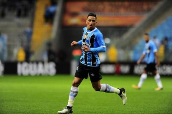 Barrios (dois) e Ramiro marcaram os gols gremistas na partida