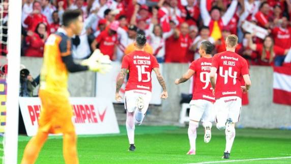 Klaus, 

duas vezes, e Cuesta marcaram os gols colorados