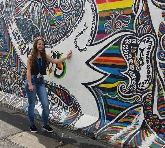 Daiane Stevens e Frederico Dalberto 

ganharam bolsa de estudos do Pasch e passaram três semanas imergindo num mundo totalmente desconhecido e fascinante, rico em cultura, conhecimento e novas vivências