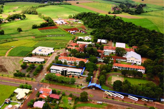 Serão oferecidas oportunidades de especialização nas áreas de tecnologia da informação, saúde, gestão 

e educação