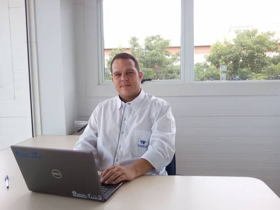 Economista 

da FAHOR dá dicas para não ter um ano conturbado