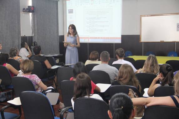 Plano Municipal de Educação em Movimento foi a 

proposta da SMECE e Conselho de Educação para o tema do evento