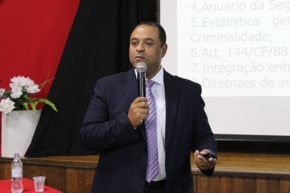 ?Segurança pública no Brasil é uma responsabilidade de 

todos?, destacou o delegado Fernando Antônio Sodré de Oliveira